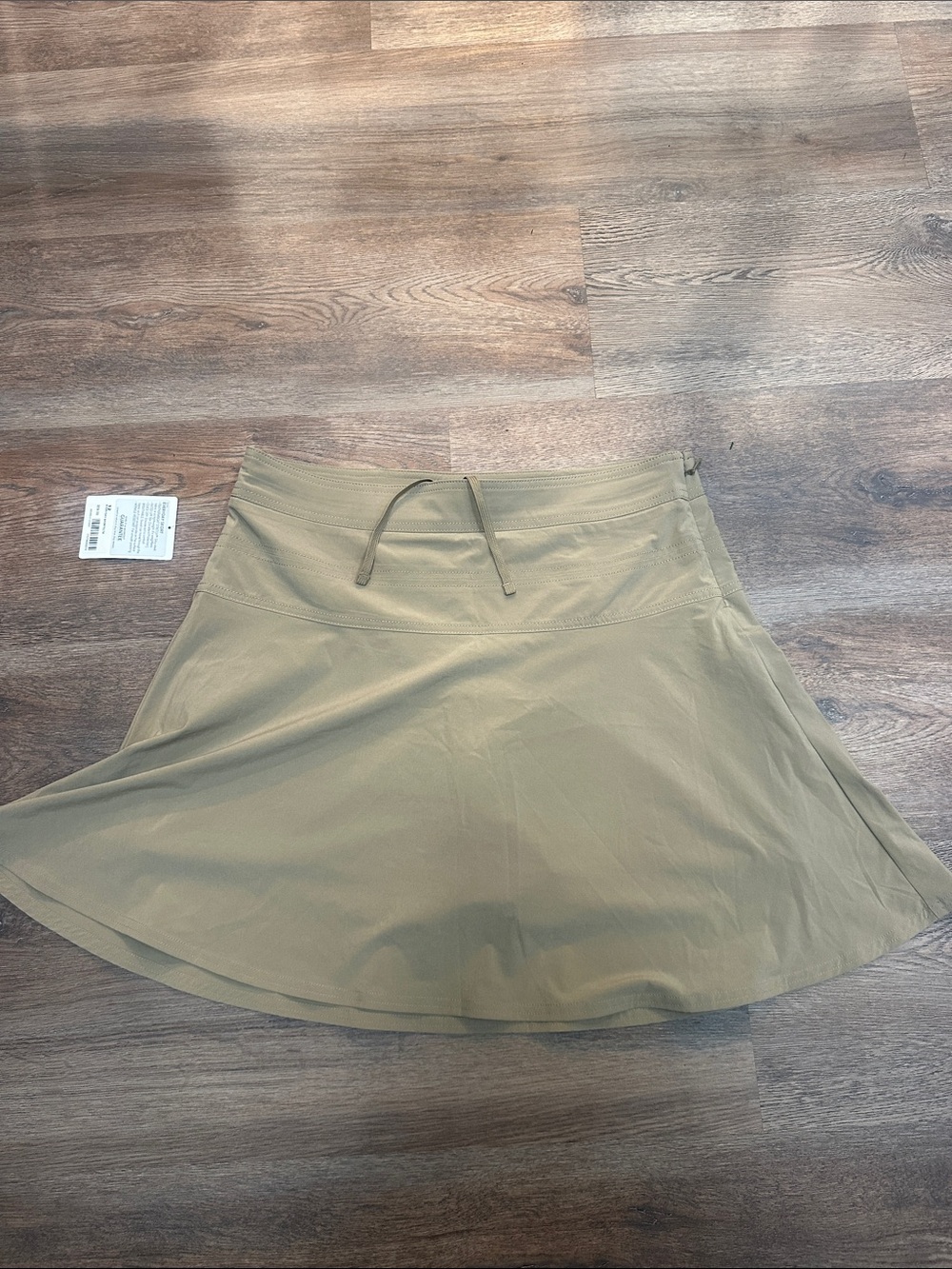 Women’s Active Skort in Light Tan